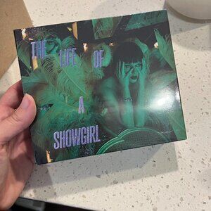Taylor Swift The Life of a Showgirl It’s Rapturous Deluxe CD Set